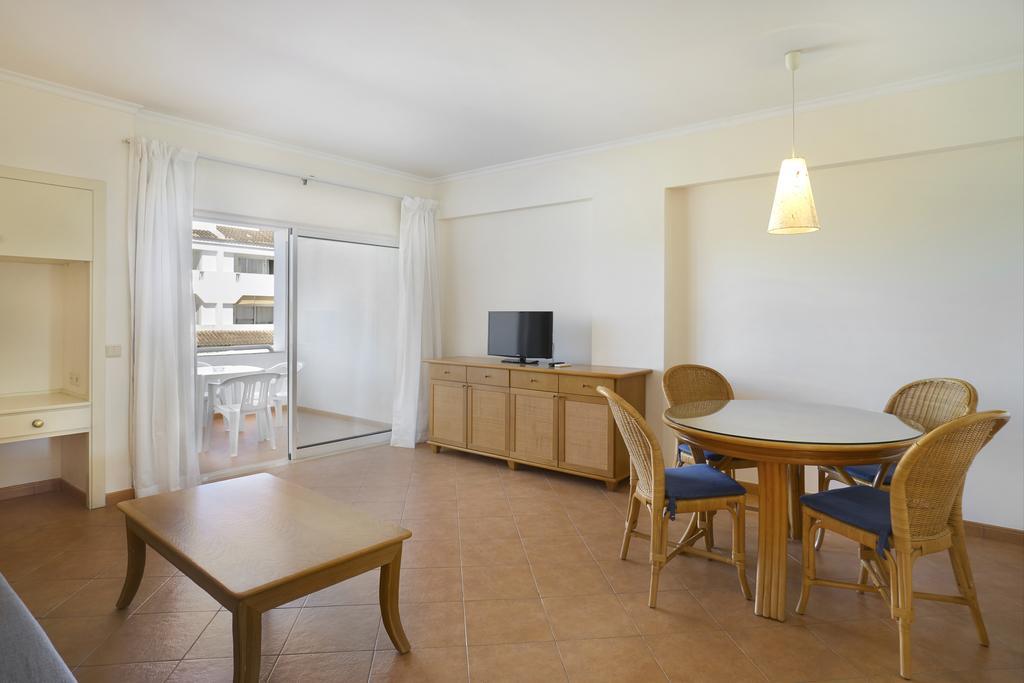 Superior One-Bedroom Apartment