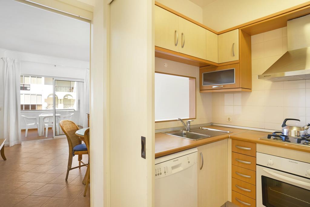 Superior One-Bedroom Apartment
