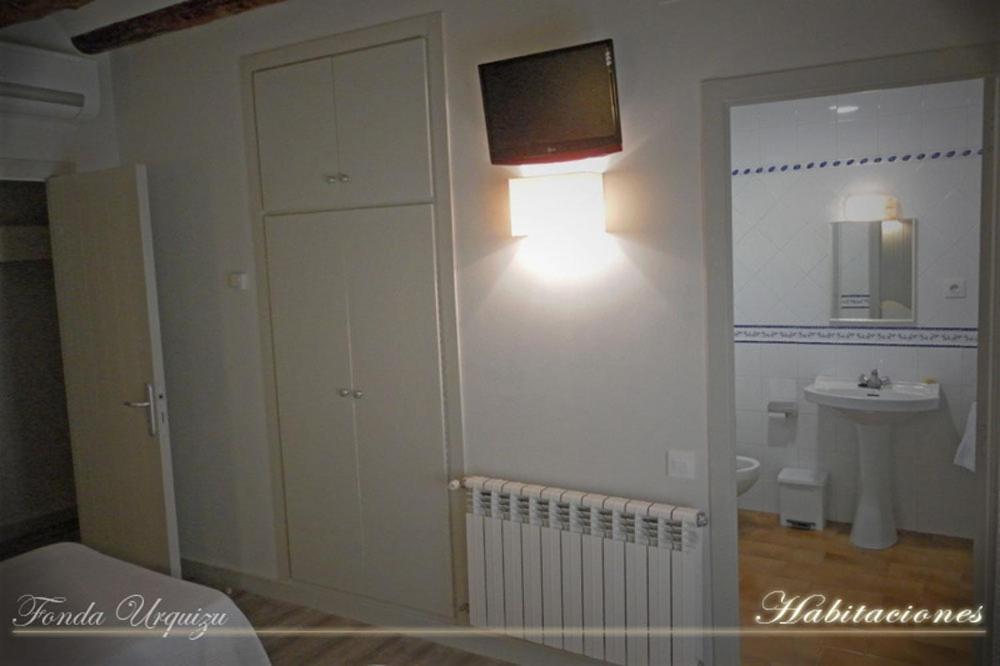 Double or Twin Room,32189209:JPEG
