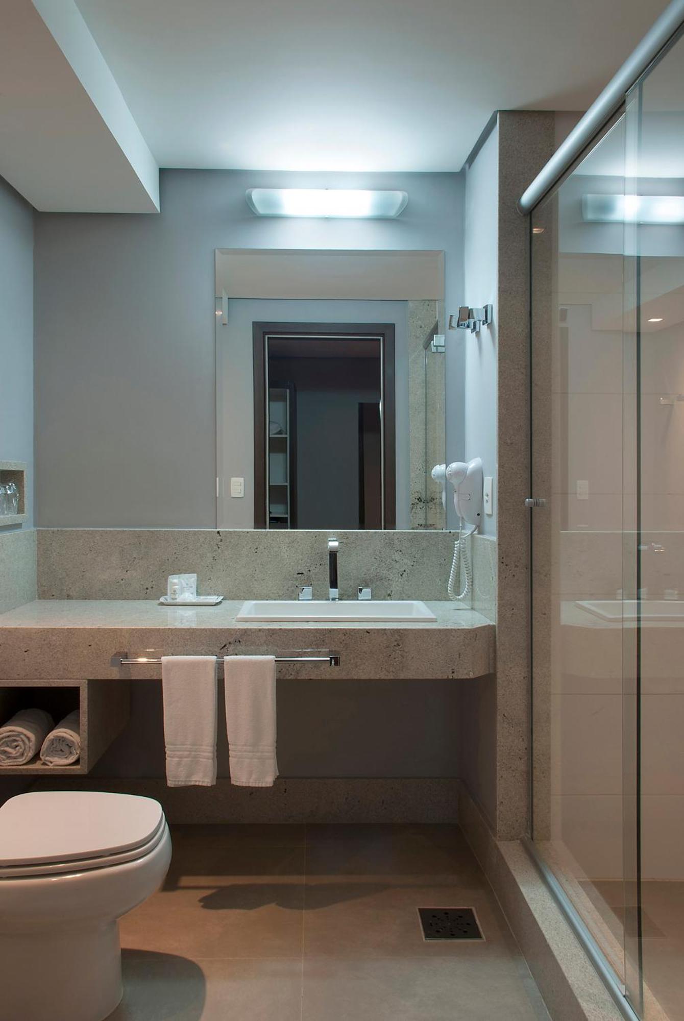 Quarto Premium com 2 Camas de Solteiro