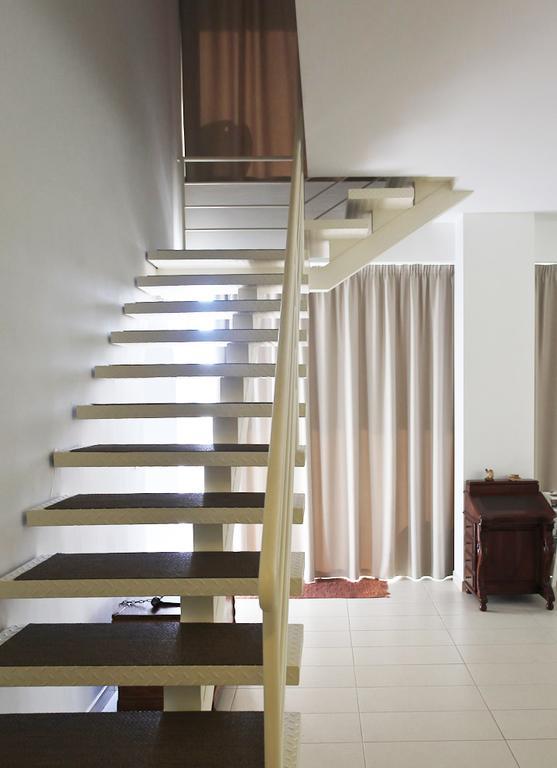 Apartment Split Level
