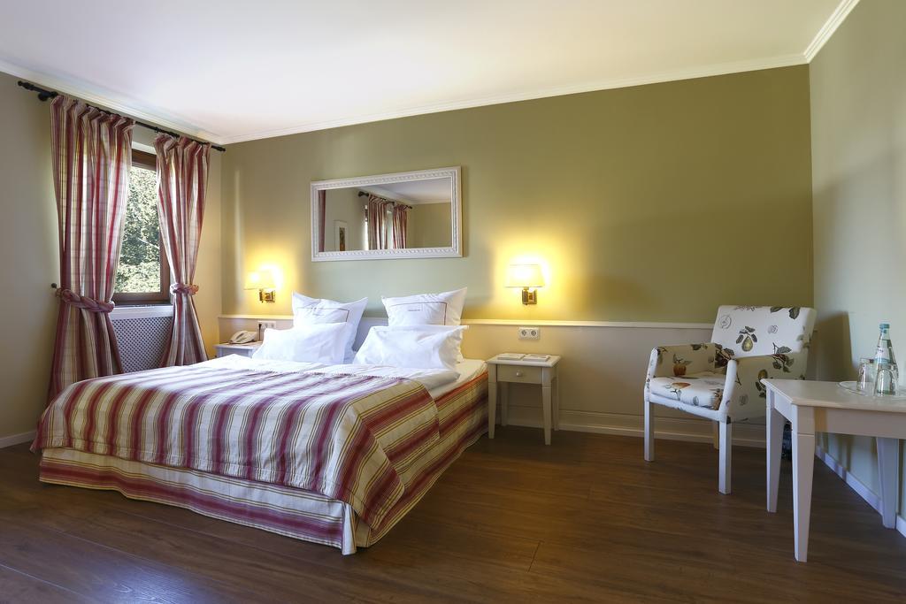 Blesius Garden Room