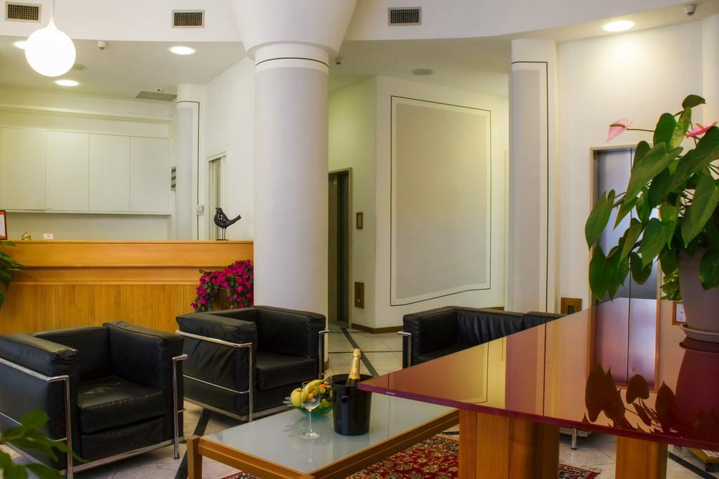Single Room Balcony