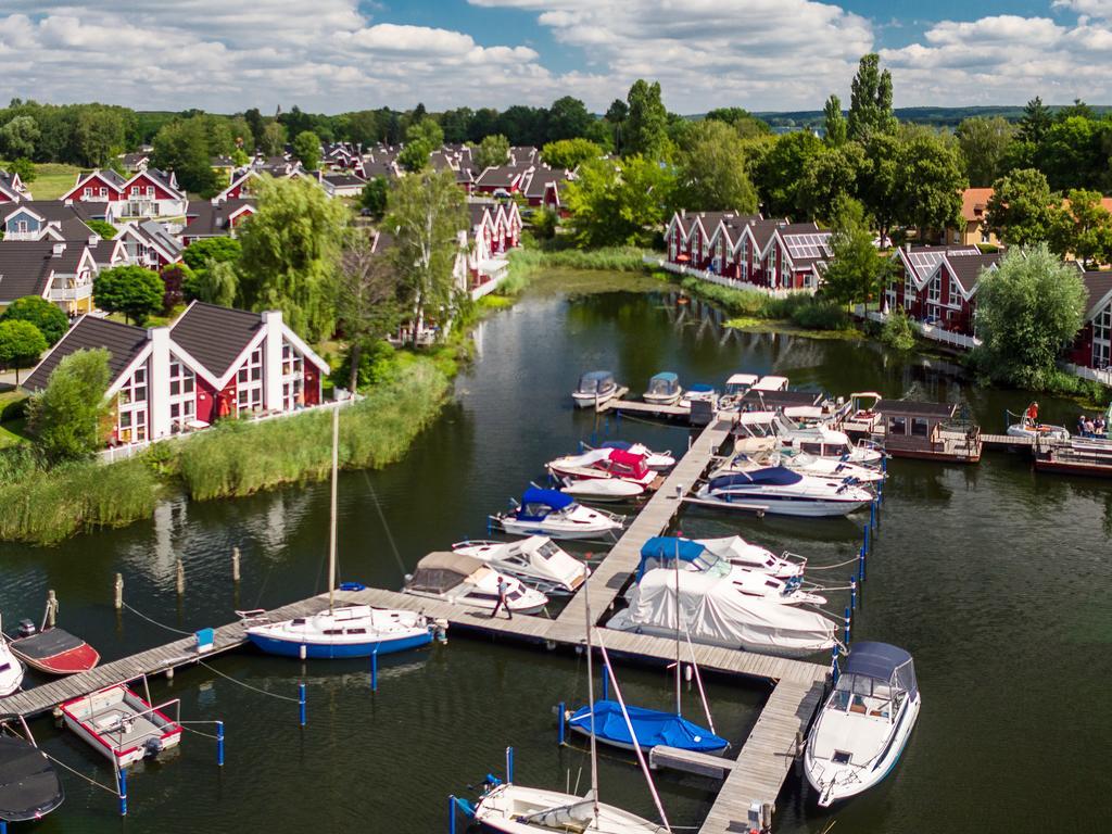 Ferienhaus mit Wasserterrasse 6 Erwachsene 2 Kinder