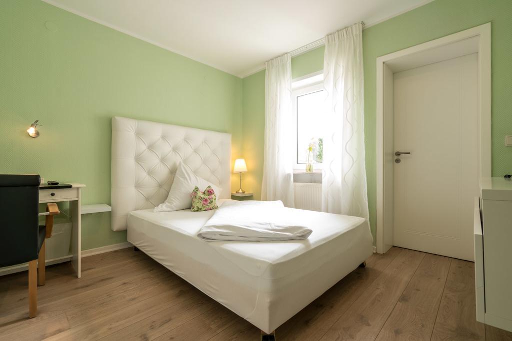 Single Room,1746835506:JPEG