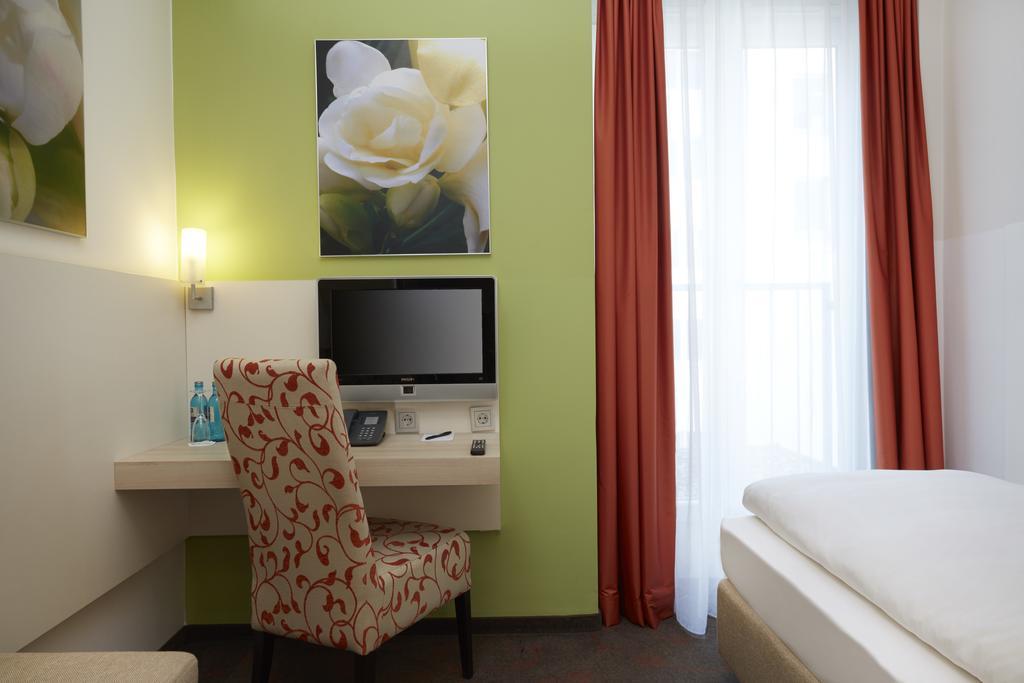 Comfort Single Room