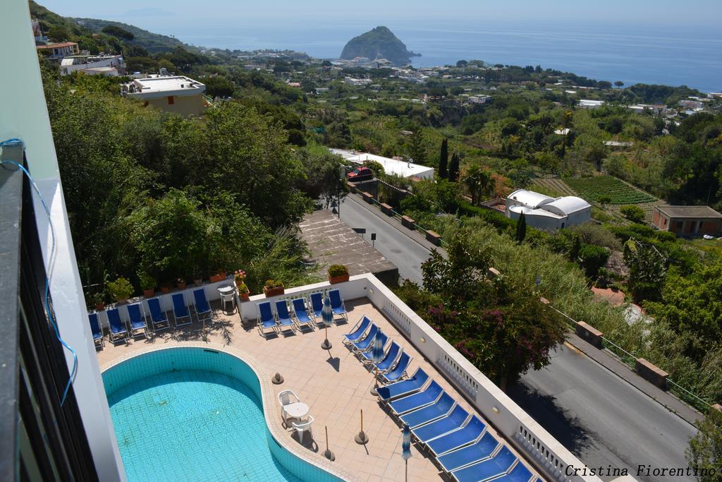 Double or Twin Room Sea View