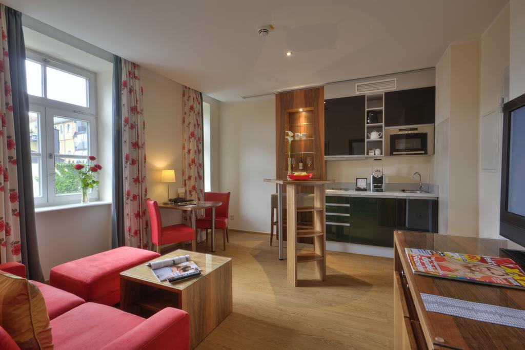 Junior Suite,537330378:JPEG