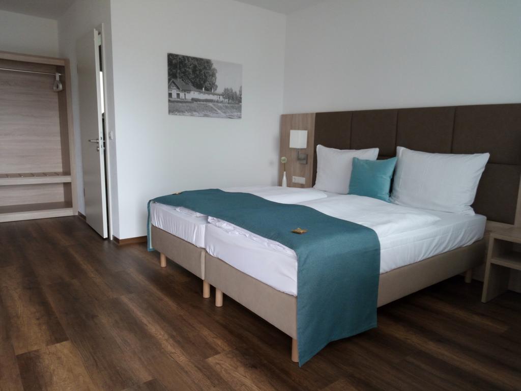 Double Room,329157742:JPEG