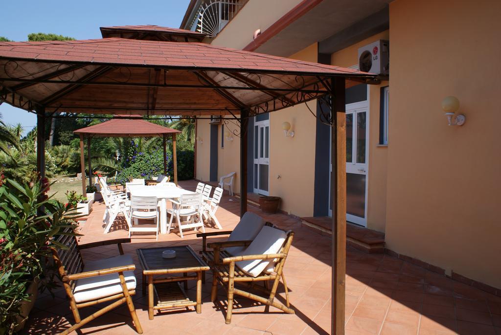 Standard Double or Twin Room Garden level