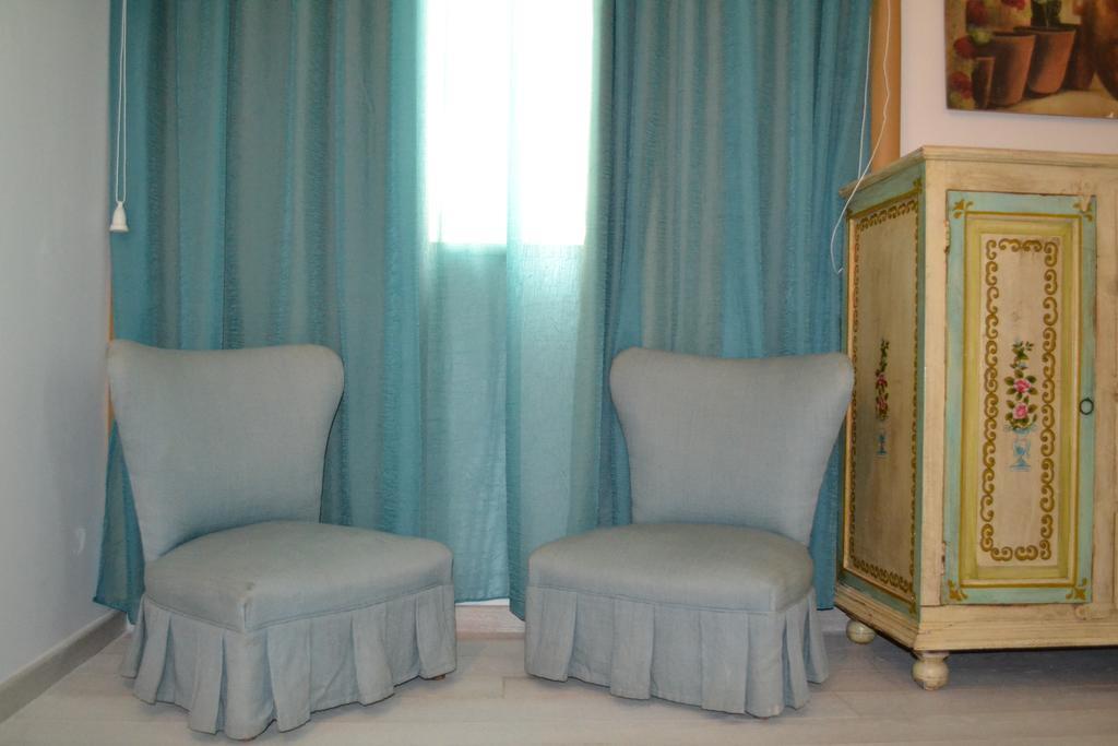 Double or Twin Room Private Bathroom