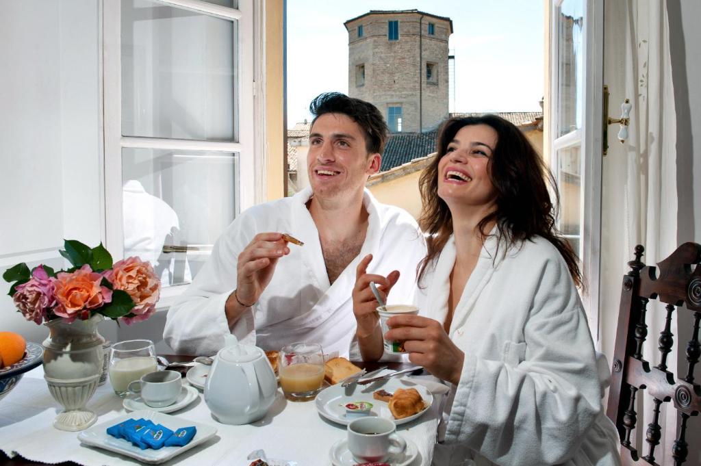 Appartamento con 2 Camere da Letto e Vista Mare