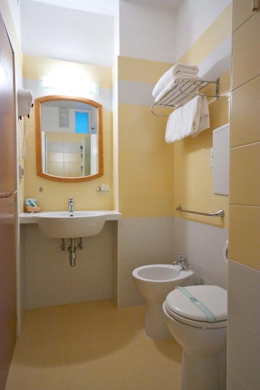 Double or Twin Room Balcony