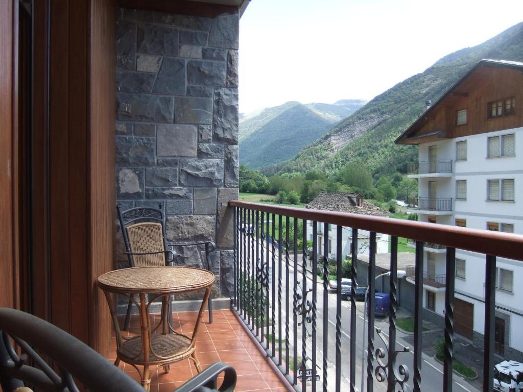 Twin Room Terrace