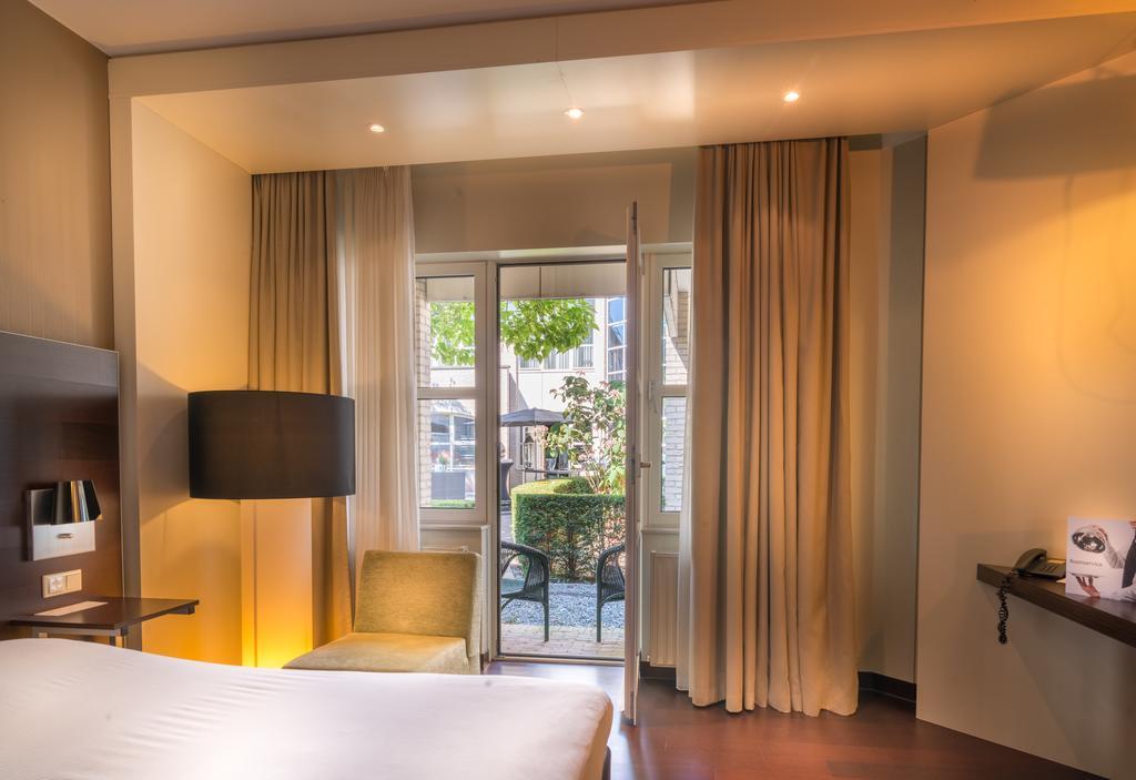 Junior Suite,1765149765:JPEG