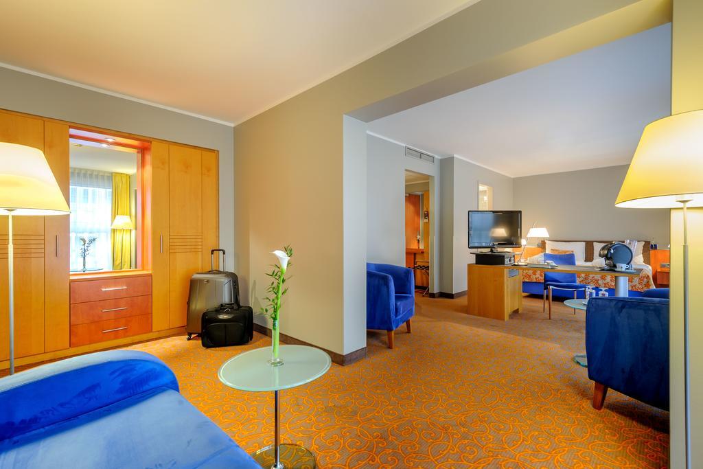 Privilege Room