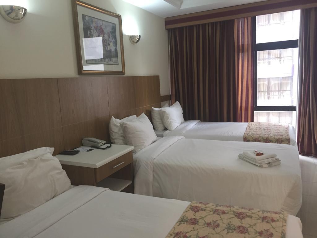 Luxury Triple Room