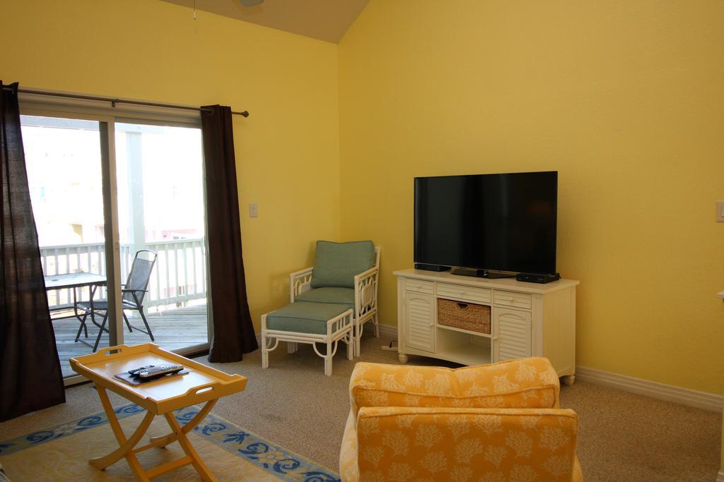 Deluxe Two-Bedroom Apartment