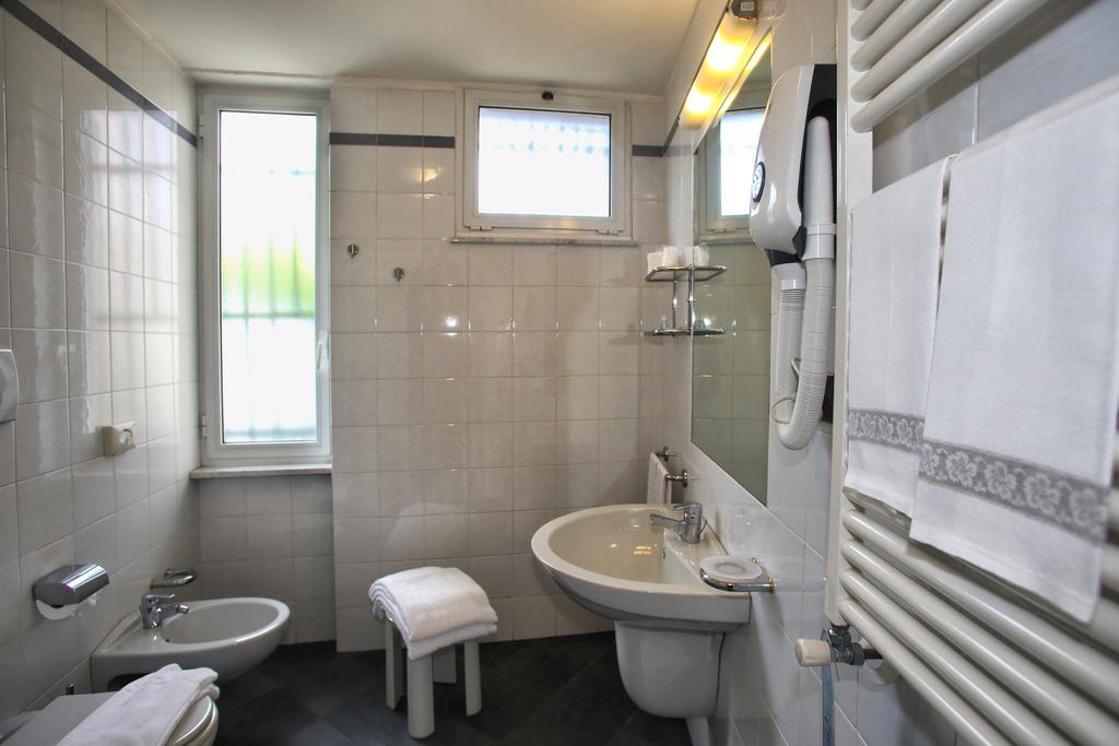 Double or Twin Room Balcony Sea View