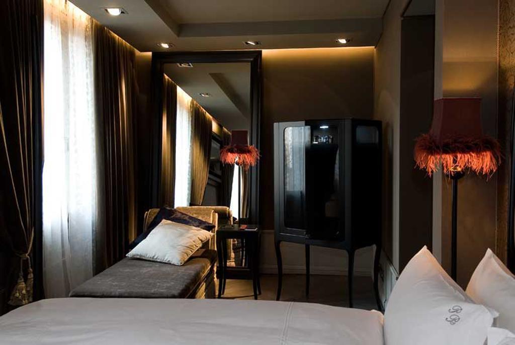 Deluxe Junior Suite Grand Canal View