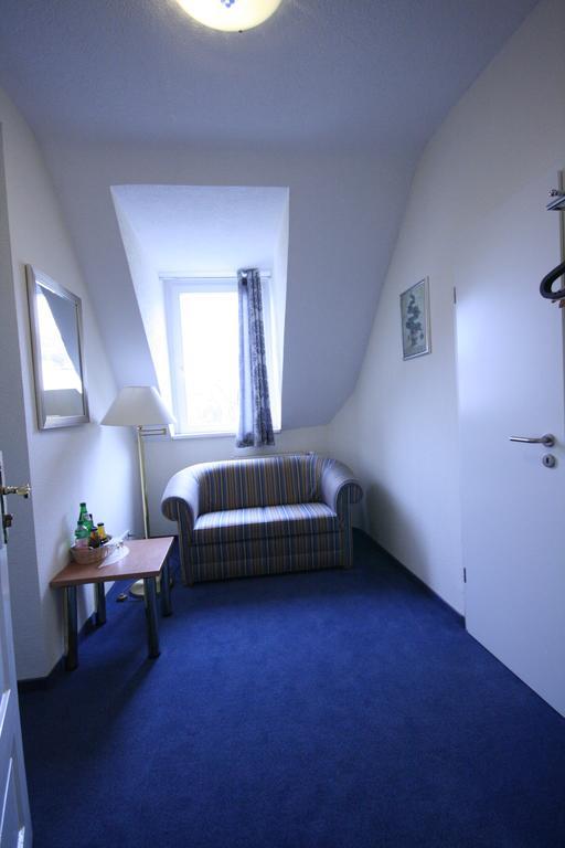 Classic Twin Room