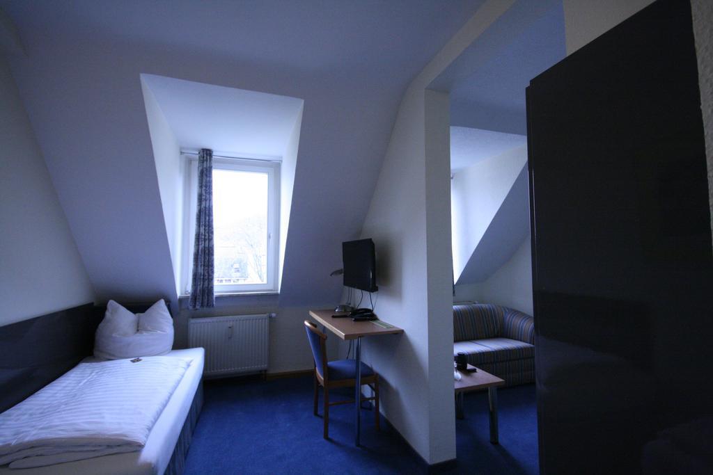 Classic Twin Room