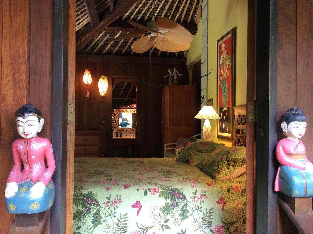Queen Room Garden View