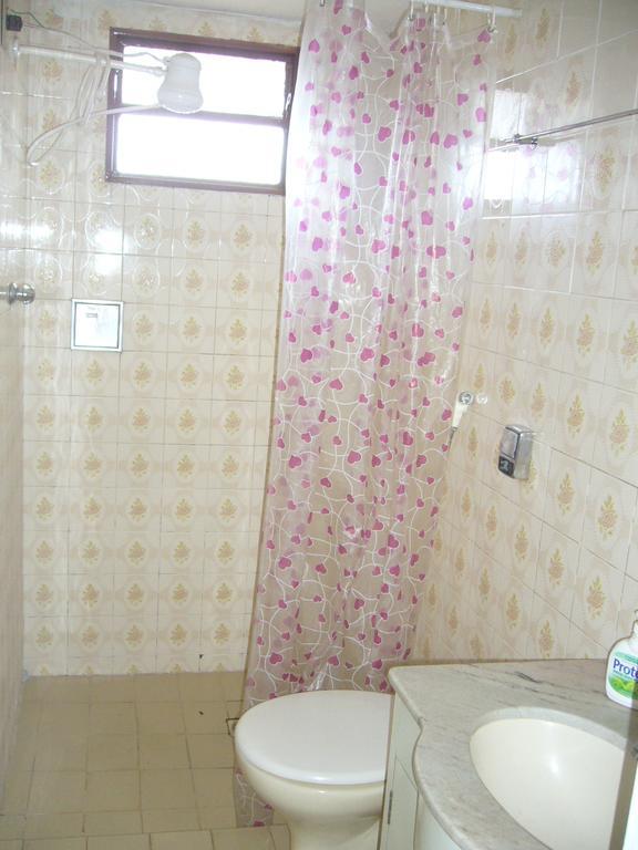 Quarto Triplo Básico