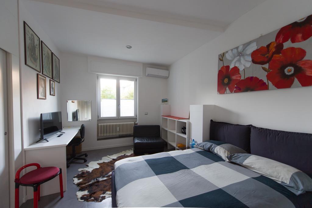Double Room Private External Bathroom