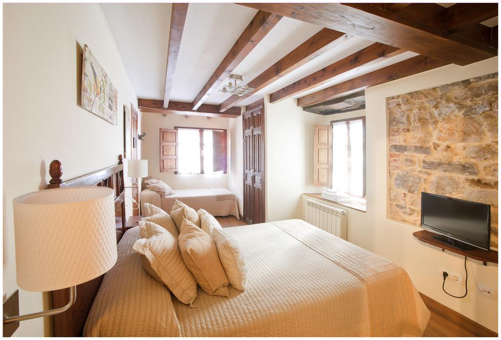 Triple Room,917129749:JPEG