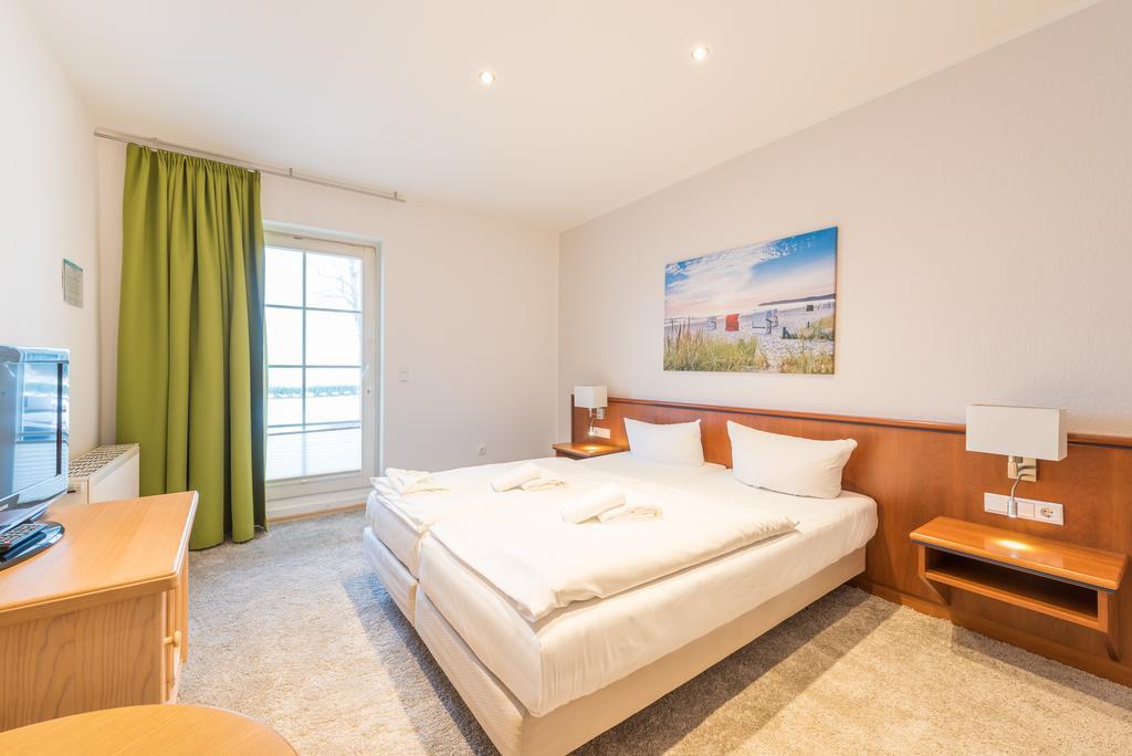 Doppelzimmer mit Terrasse am Meer
