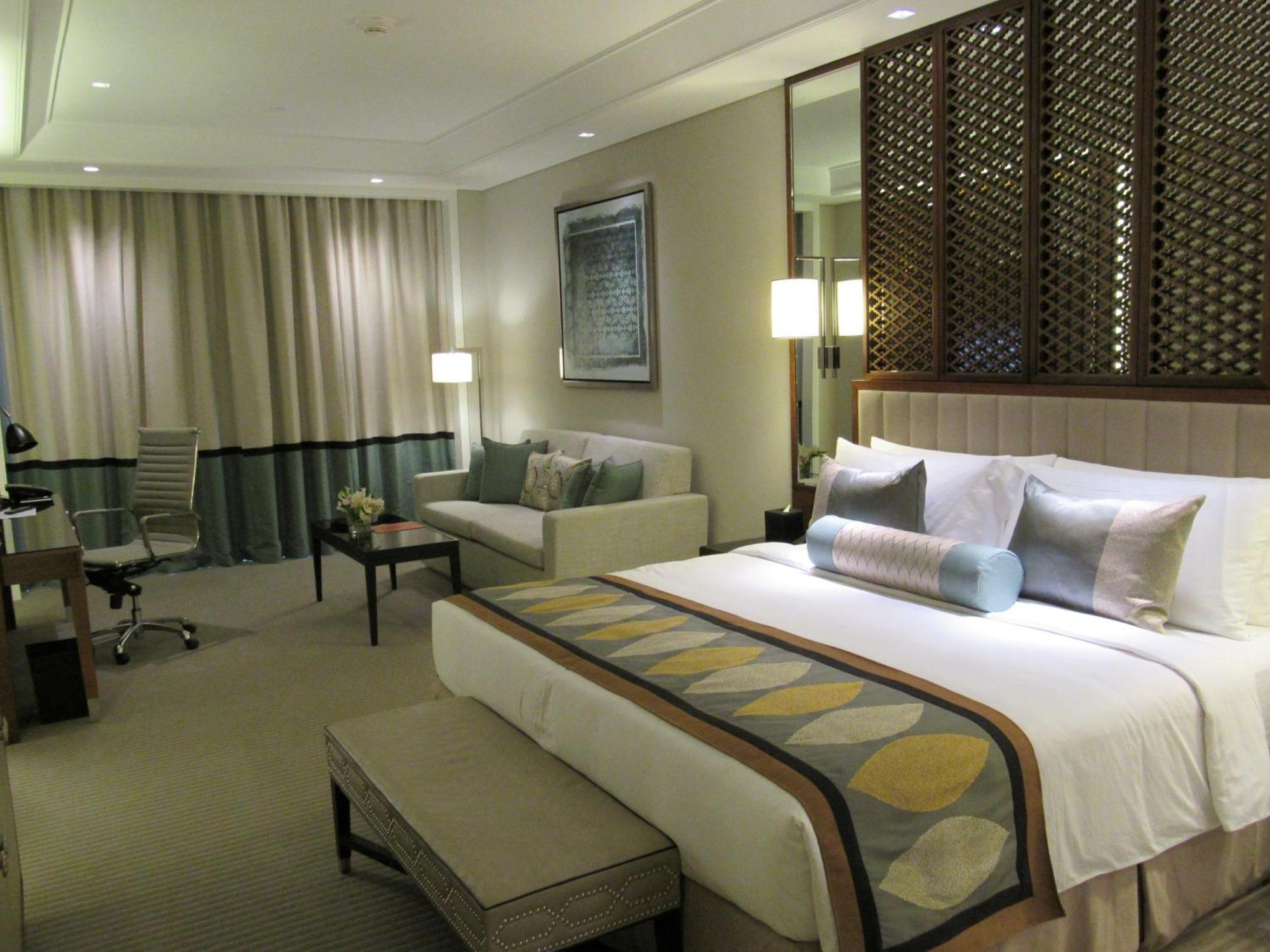 Family King Room City View