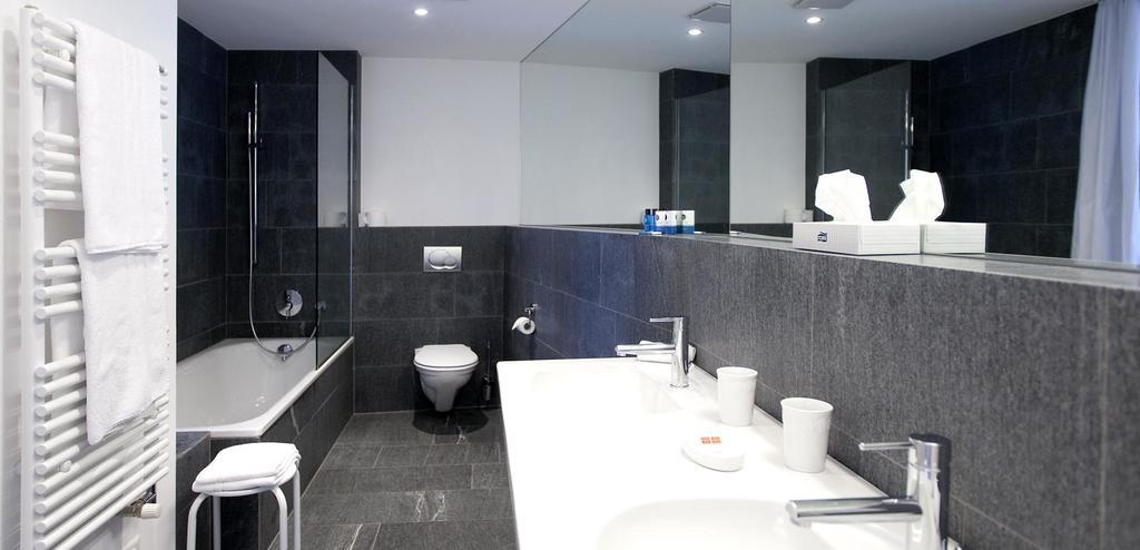 Design Double or Twin Room Lake View