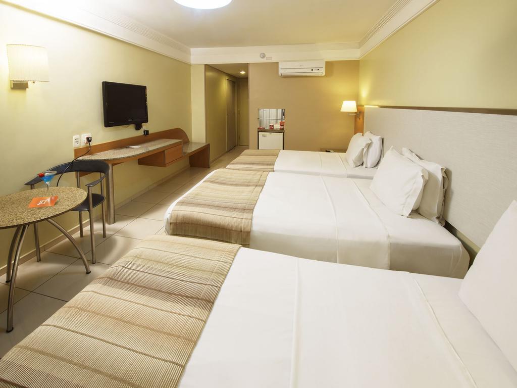 Quarto Triplo Standard