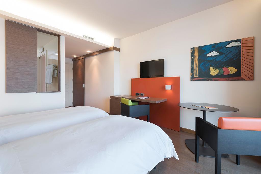 Deluxe Double or Twin Room Terrace Lake View