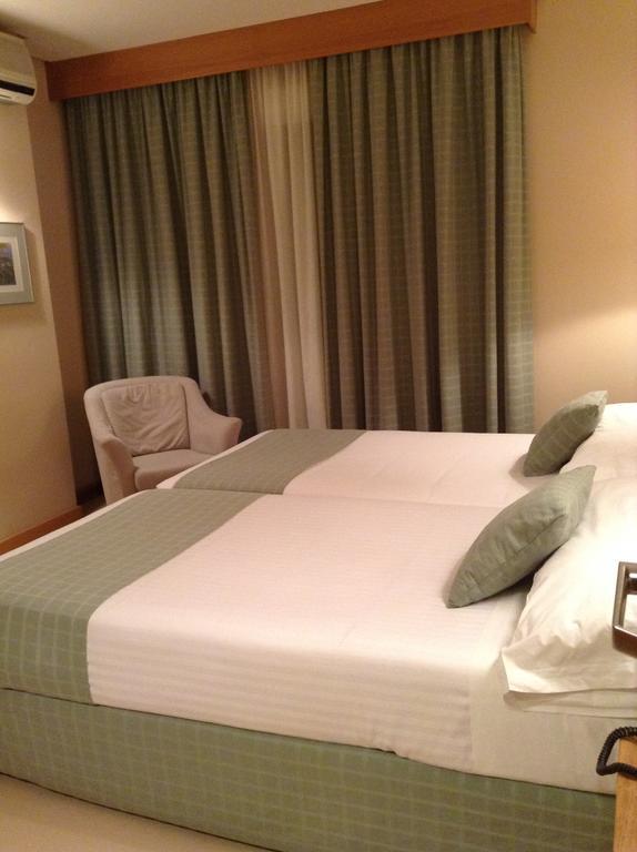 Twin Room,378022588:JPEG