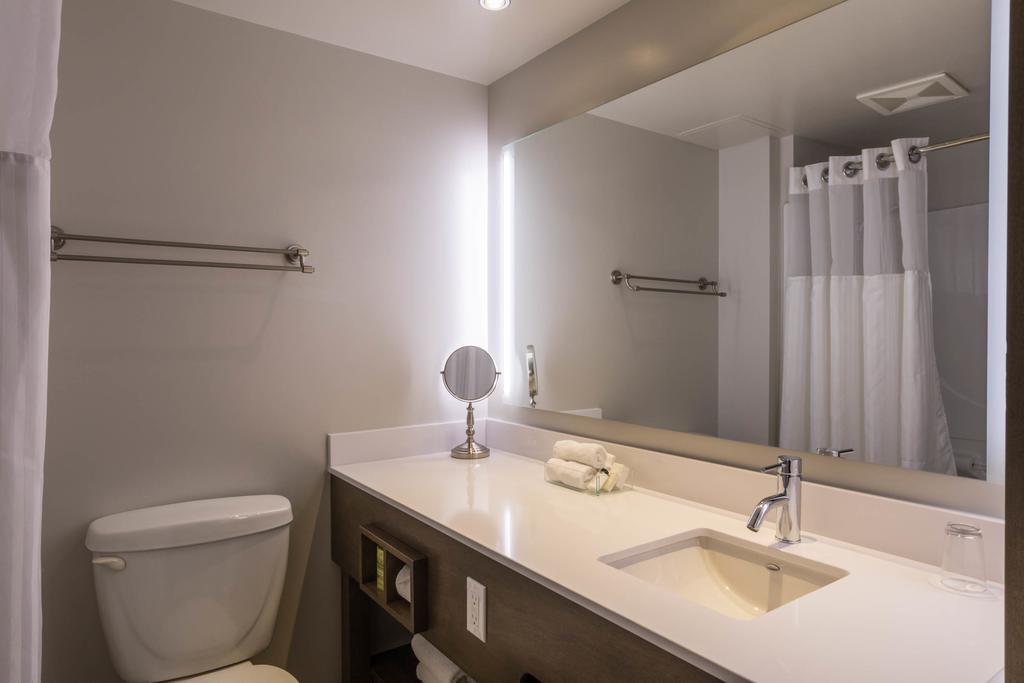 Standard Queen Room,706751974:JPEG