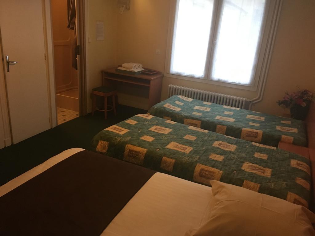 Chambre Quadruple avec Douche