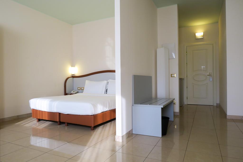 Double or Twin Room Balcony