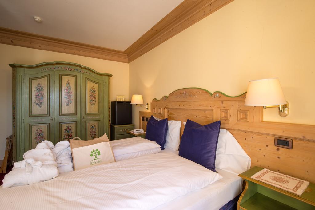 Standard Double or Twin Room,979363165:JPEG