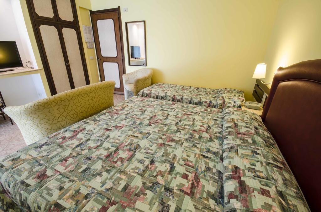 Triple Room Sea View