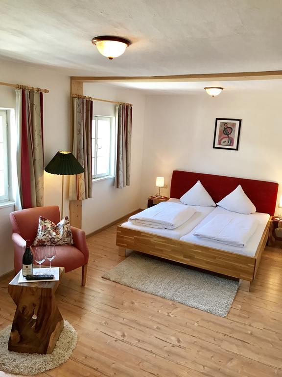 Deluxe Zimmer (2 Erwachsene & 1 Kind)