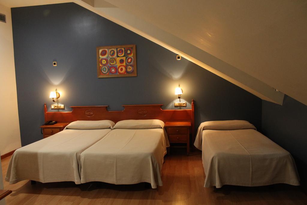 Triple Room,378960151:JPEG