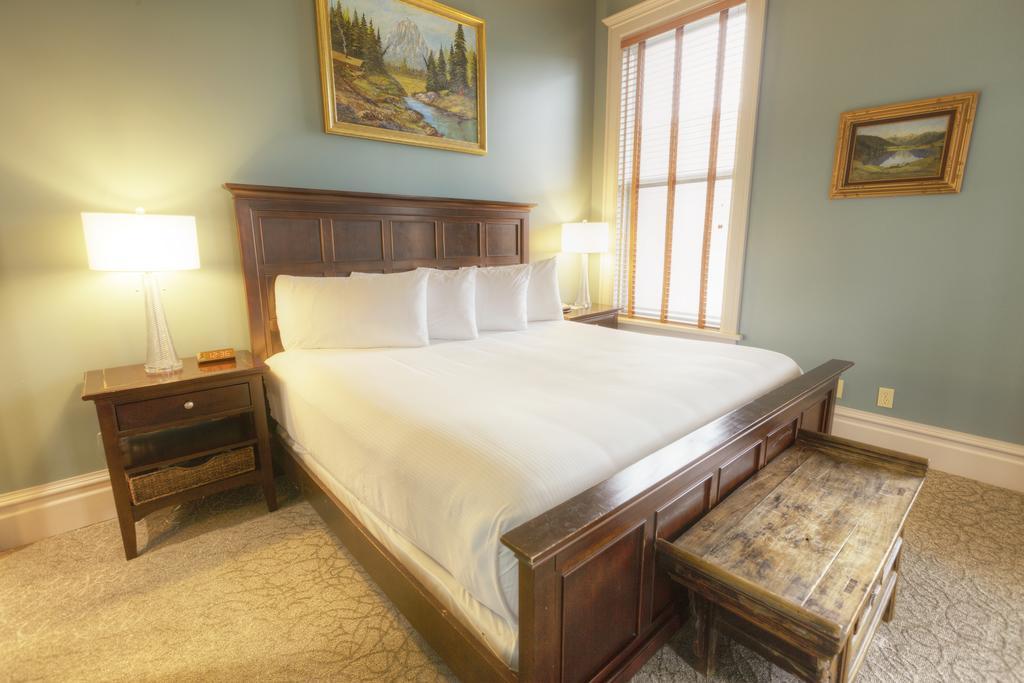King Suite