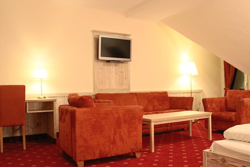 Two-Bedroom Suite