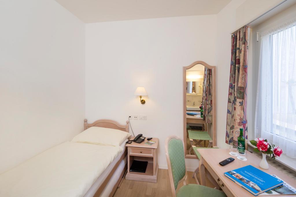 Budget Single Room Mountain View