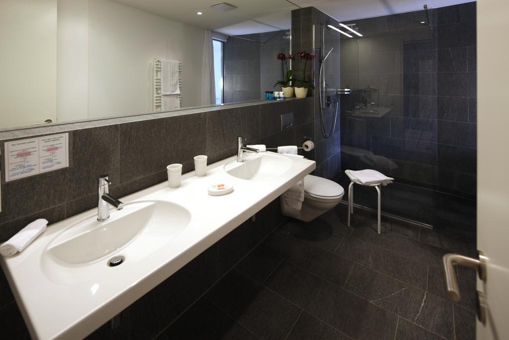 Design Double or Twin Room Lake View