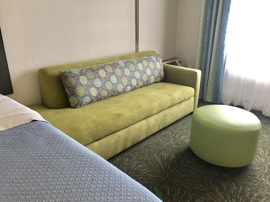 Queen Studio Suite with Two Queen Beds - Non-Smoking (No Pets Allowed)