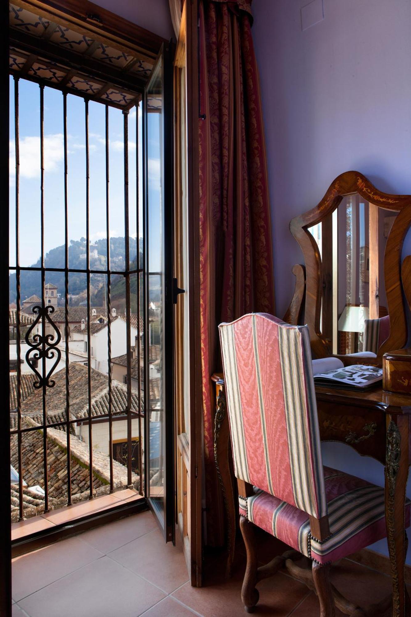 Double or Twin Room Alhambra Views