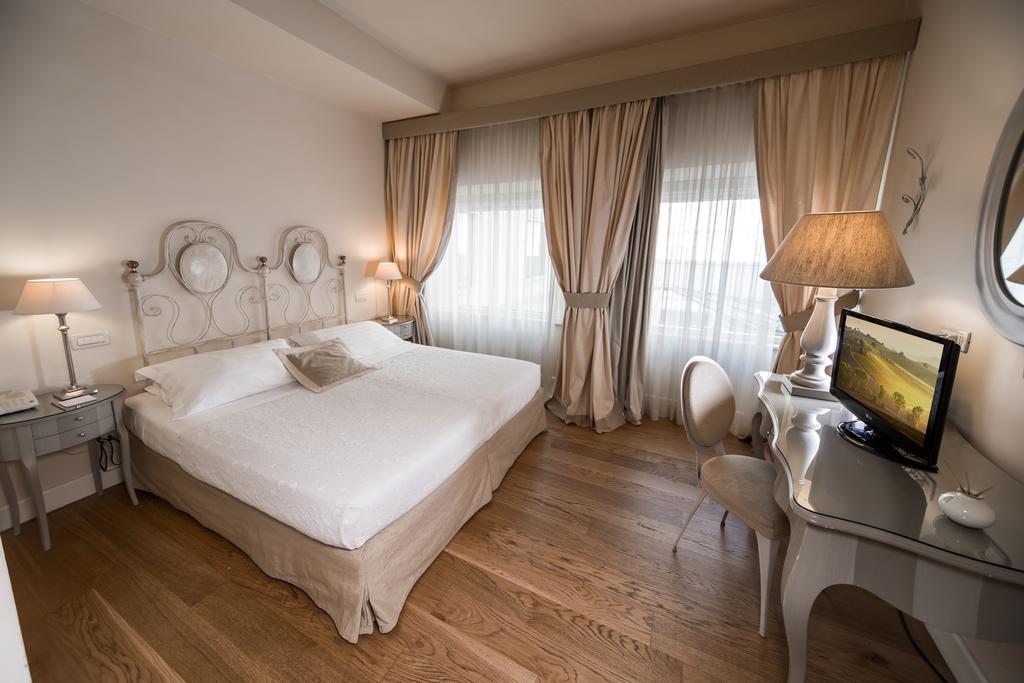 Comfort Double or Twin Room
